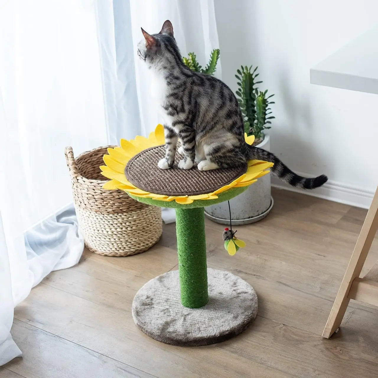 Sun Flower Scratching Post - Bark & Meow Emporium